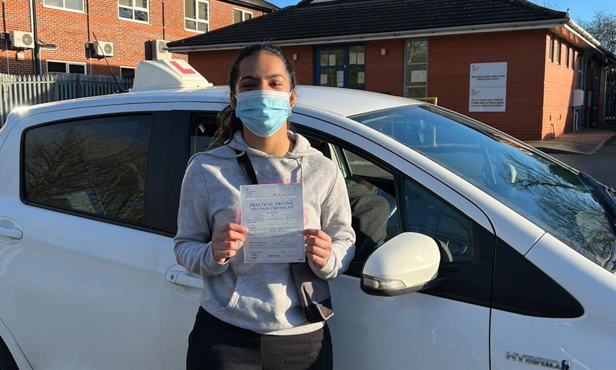 female automatic driving instructorinstructor