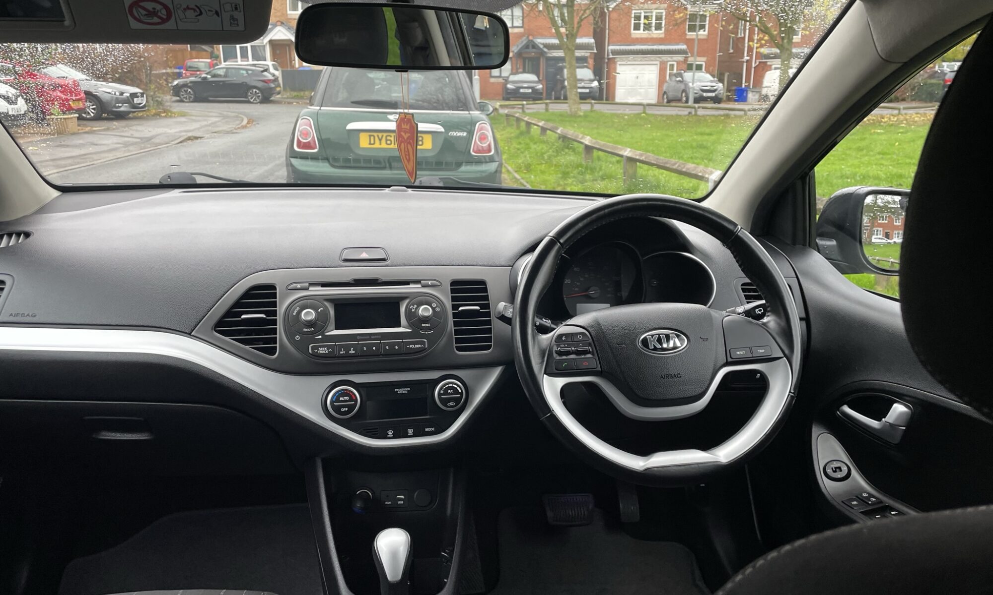 Female Automatic Driving Instrutor