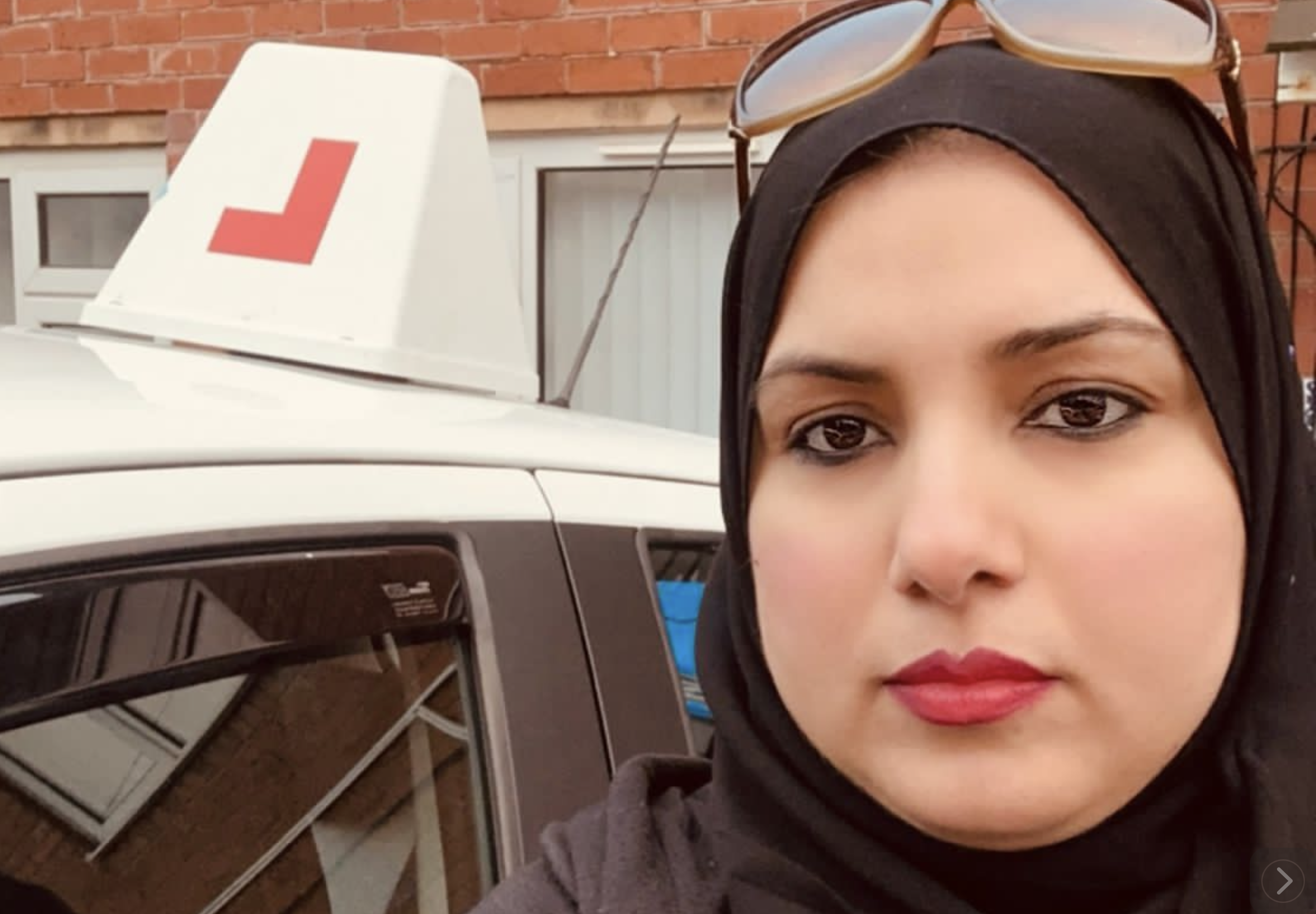 female automatic driving instructor